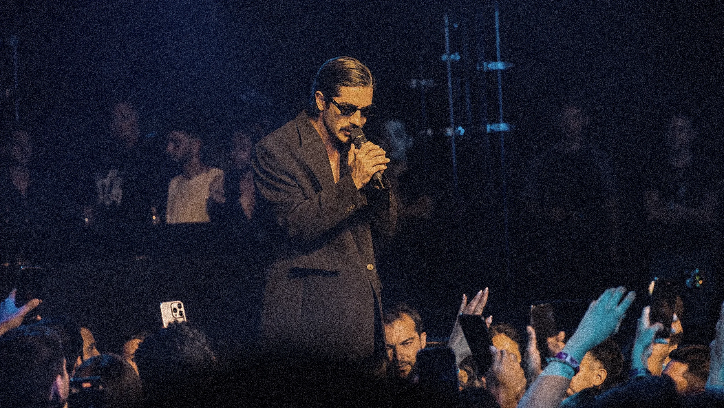 Chi Didi Too Khodet — Live in Dubai